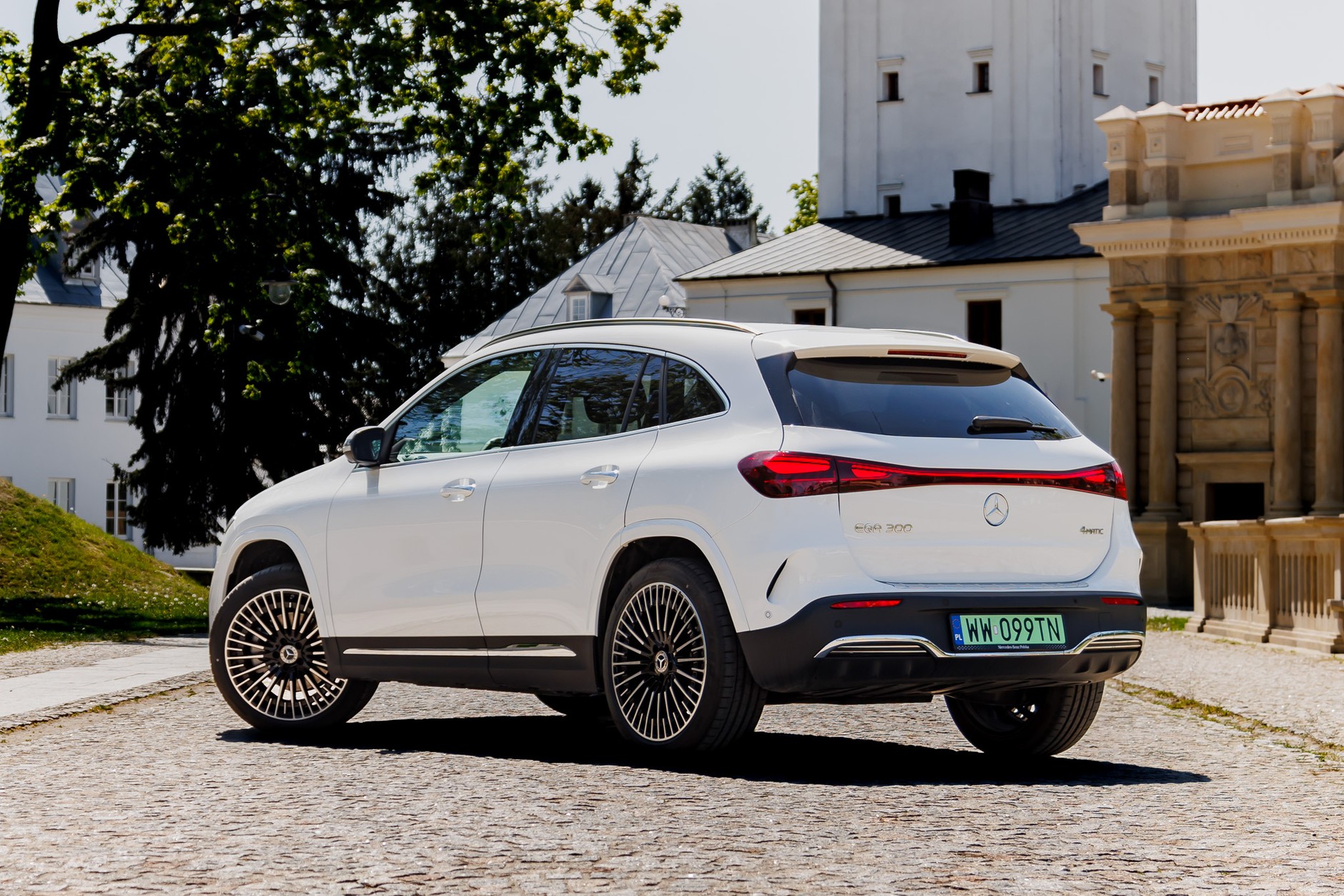 2024 Mercedes EQA