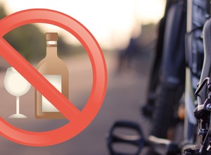 Policjanci zauważyli rowerzystę. Musi zapłacić 2500 zł mandatu
