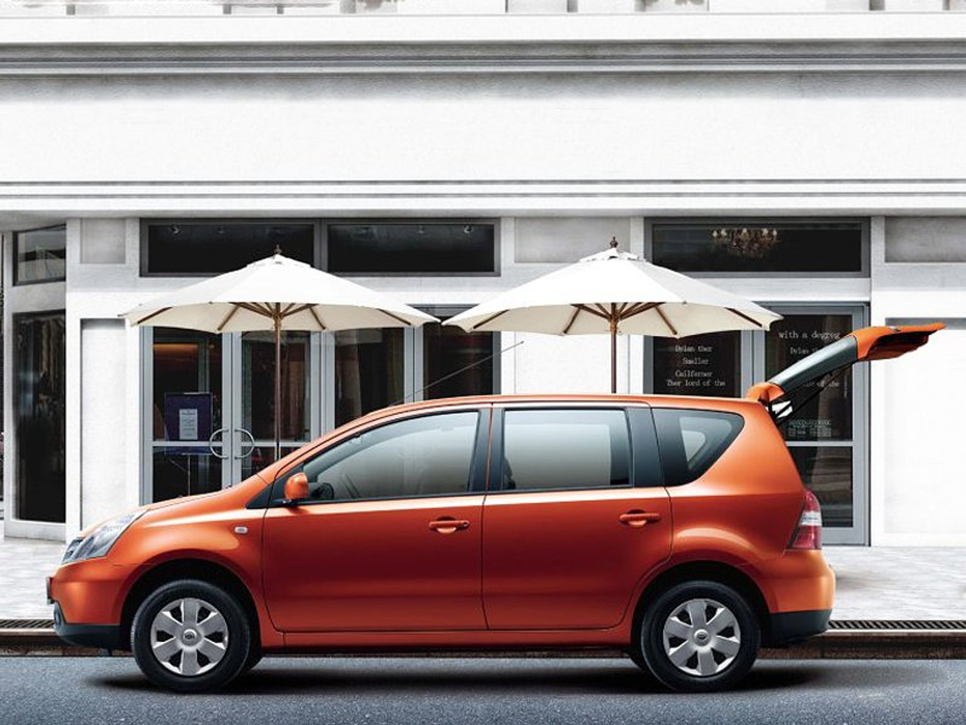 Auto Shanghai 2007: premiera rodzinnego Nissana Livina