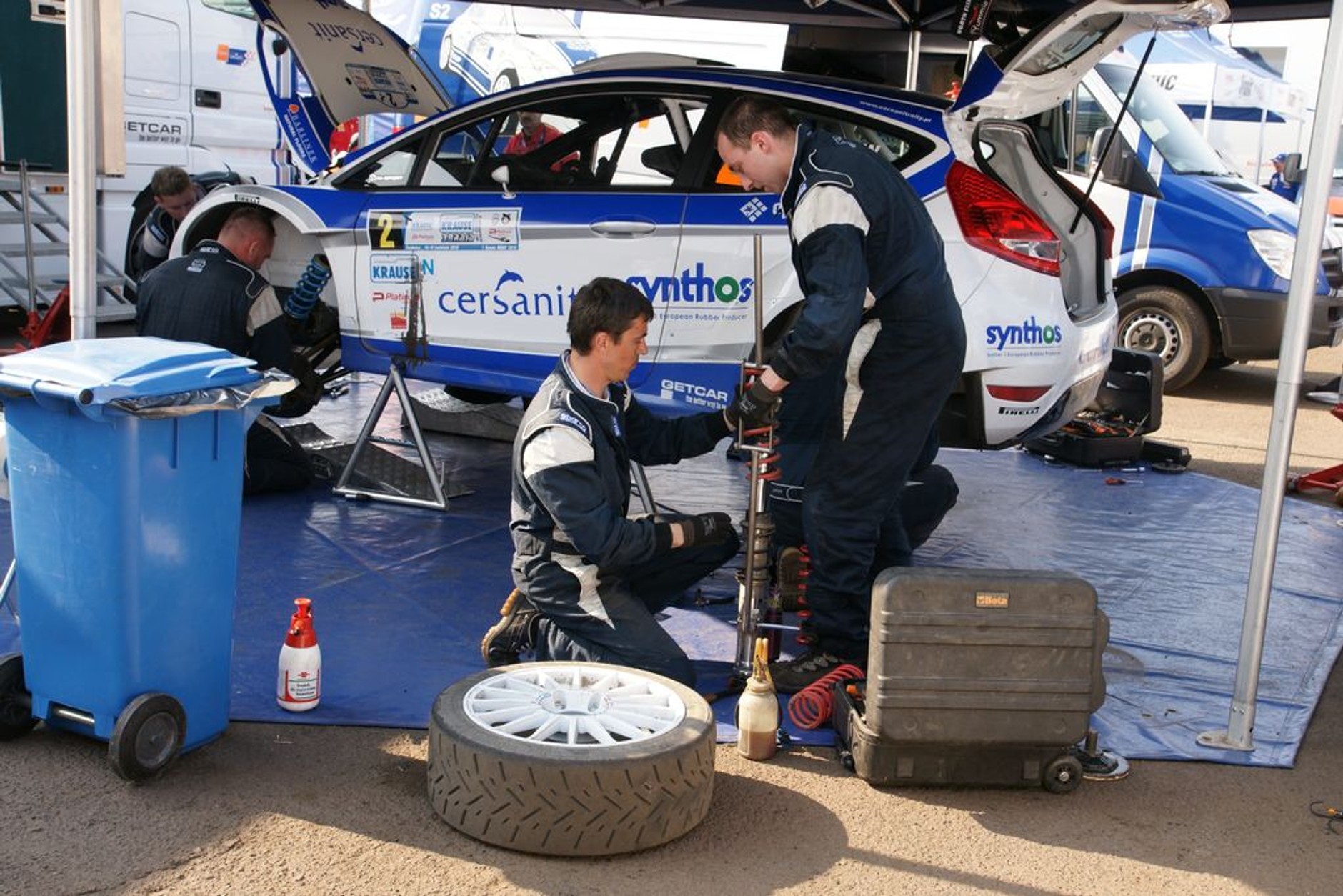 Rajd Elmot 2010: Sołowow, Kuchar, Kuzaj czy Kajetanowicz? (relacja z 2. etapu)