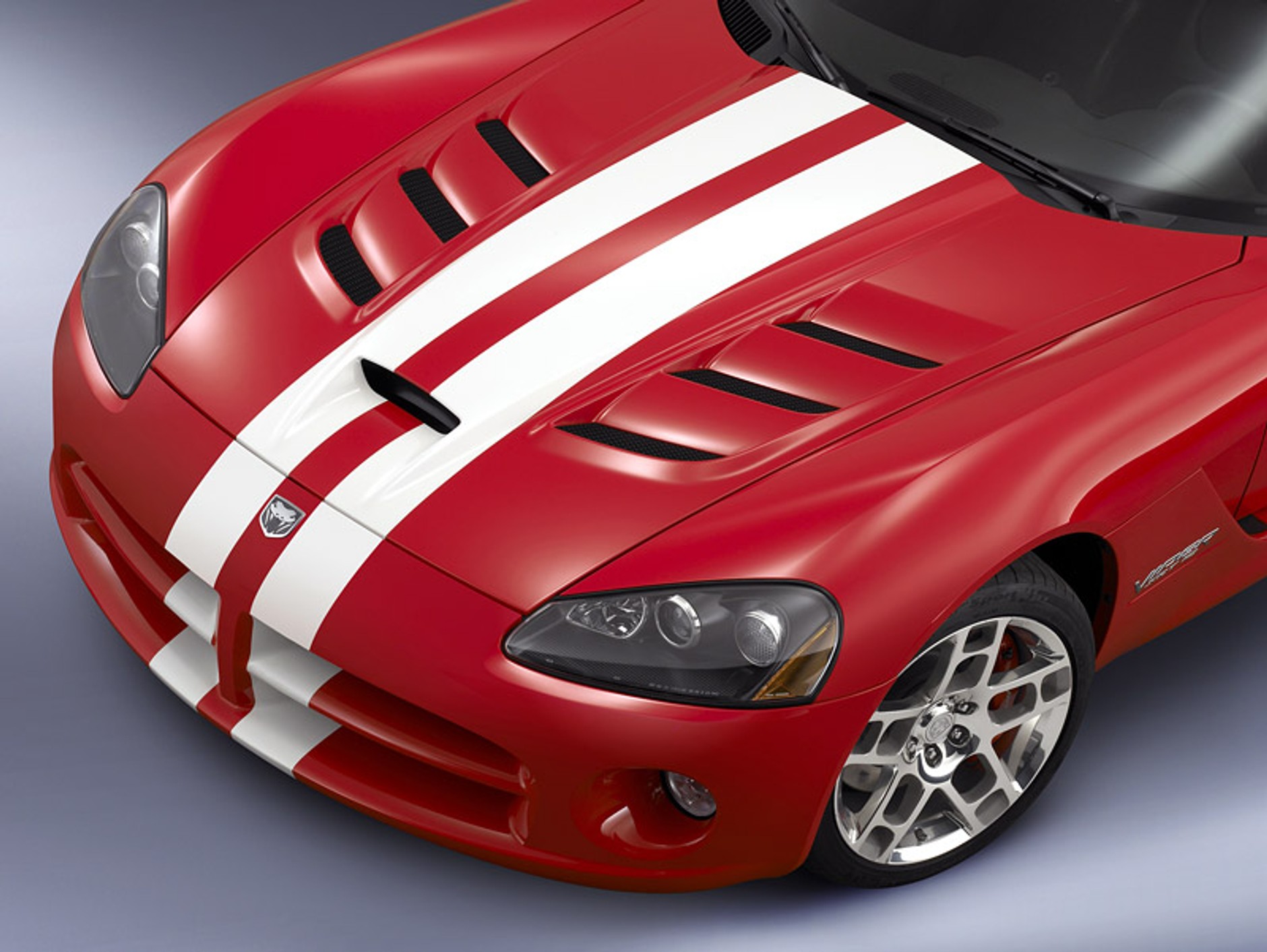 Dodge Viper SRT10 nie zamierza zejść ze sceny