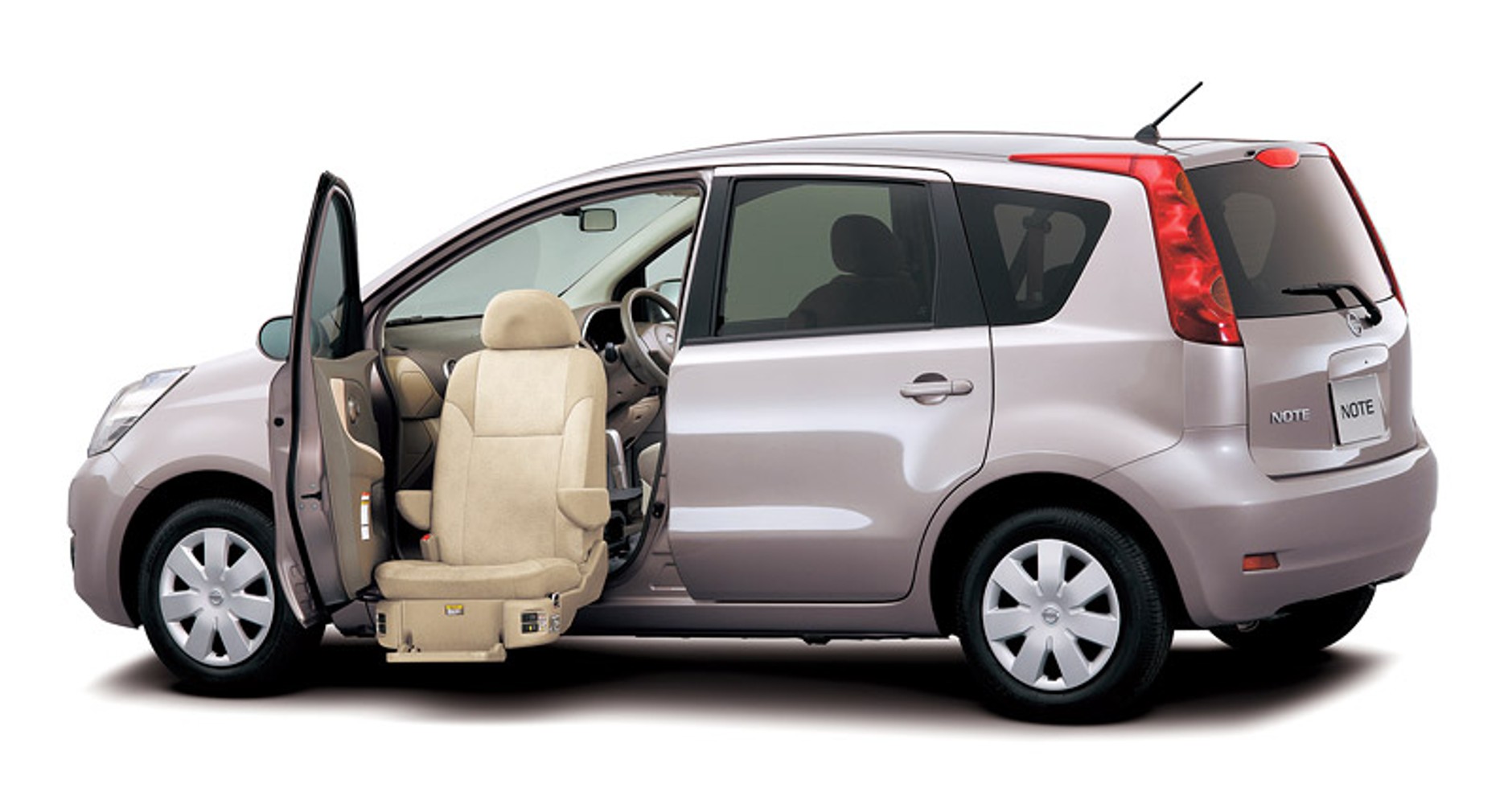 Nissan Note: japoński facelifting