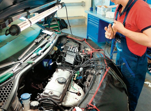 Nowe przepisy dotyczące aut z LPG. Sprawa dotyczy nawet 3 mln pojazdów