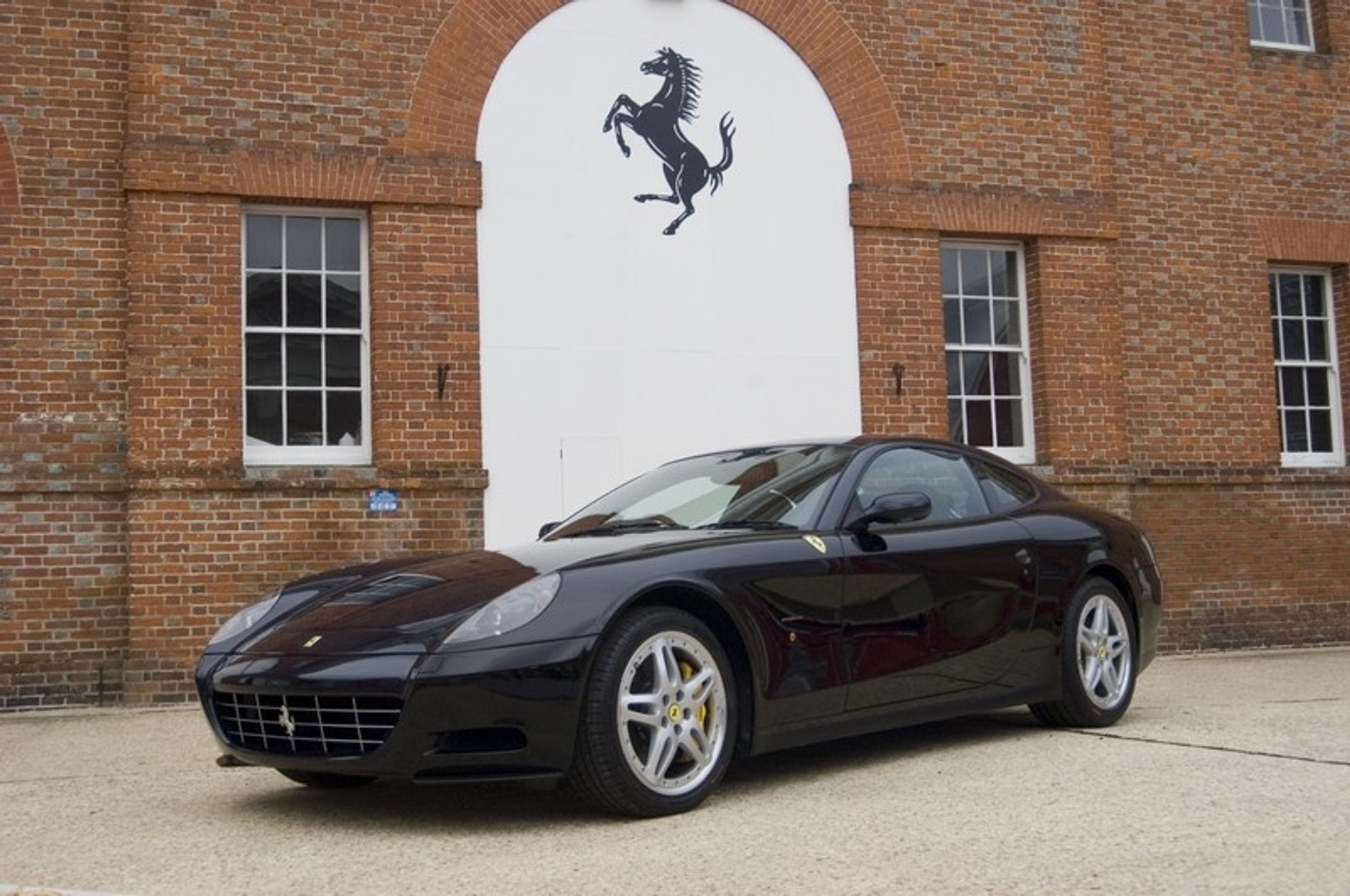 Ferrari 612 Scaglietti Special Edition na zamówienie pisma Wallpaper