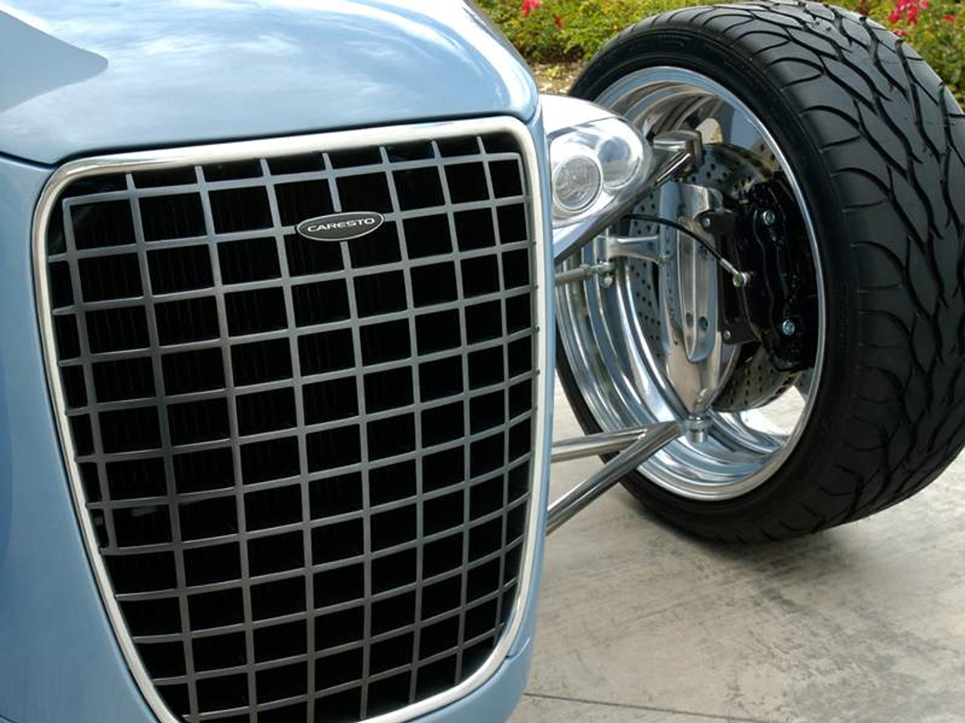 Caresto V8 – szwedzkie retro (+ klip)