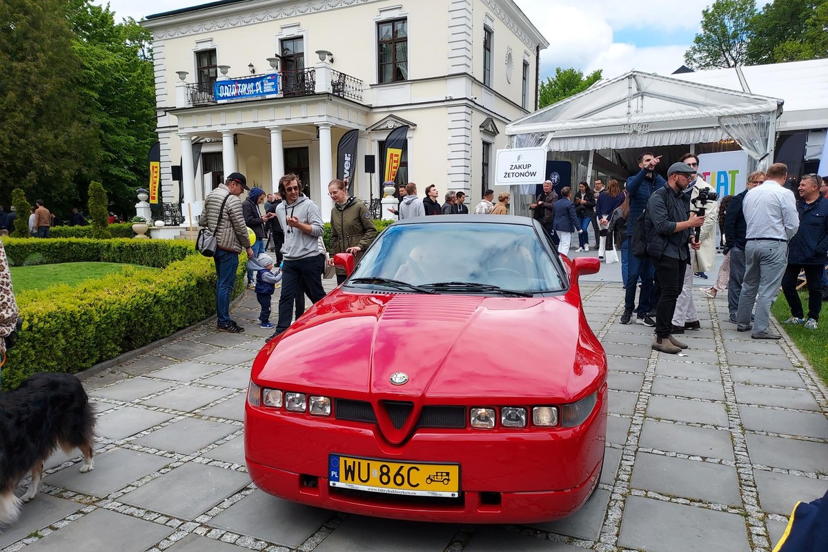 Odwiedziłem zlot Forza Italia w Rozalinie. 420 włoskich aut to uczta dla oczu i dla ducha