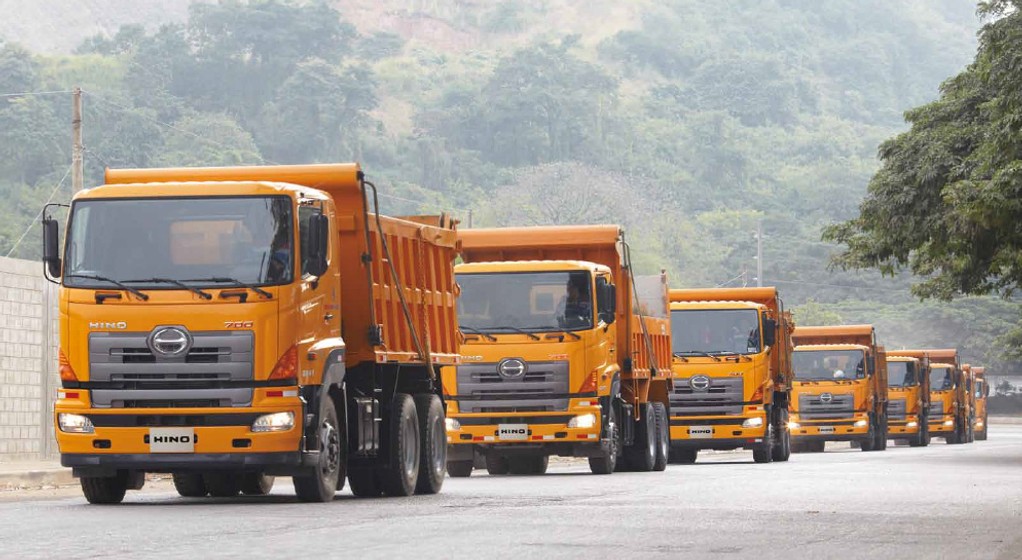 Hino Seria 700