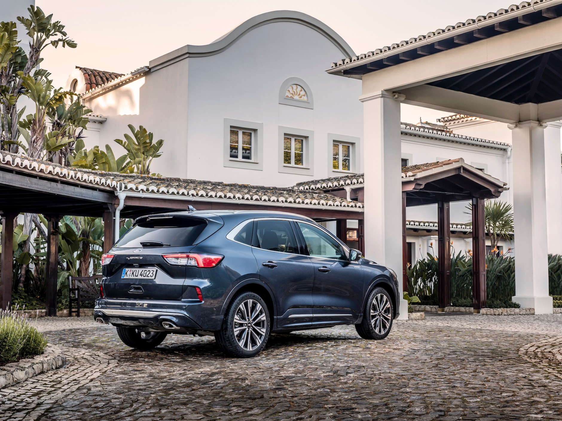 Kuga Vignale EcoBlue Hybrid 002