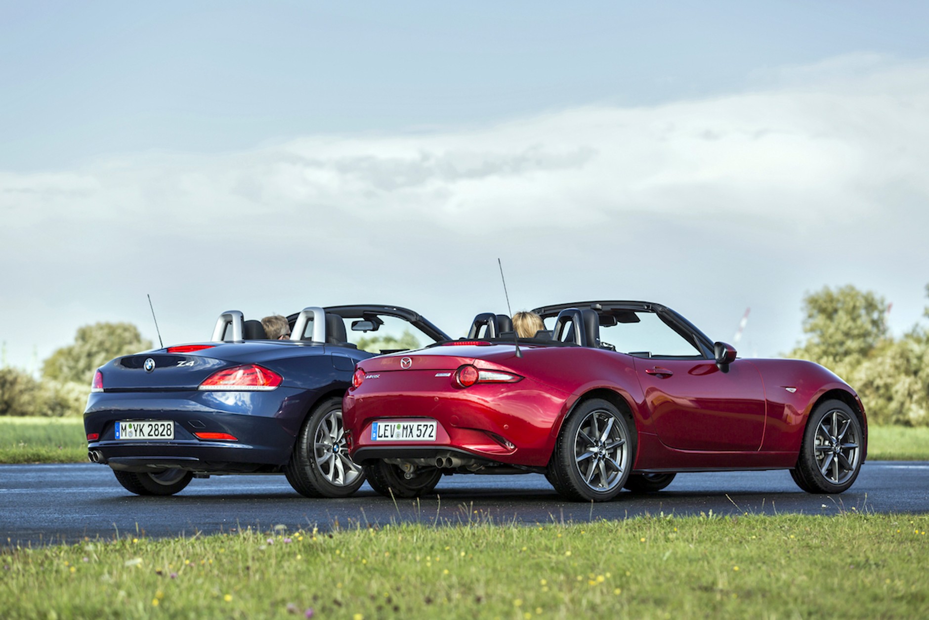 Mazda MX-5 kontra BMW Z4