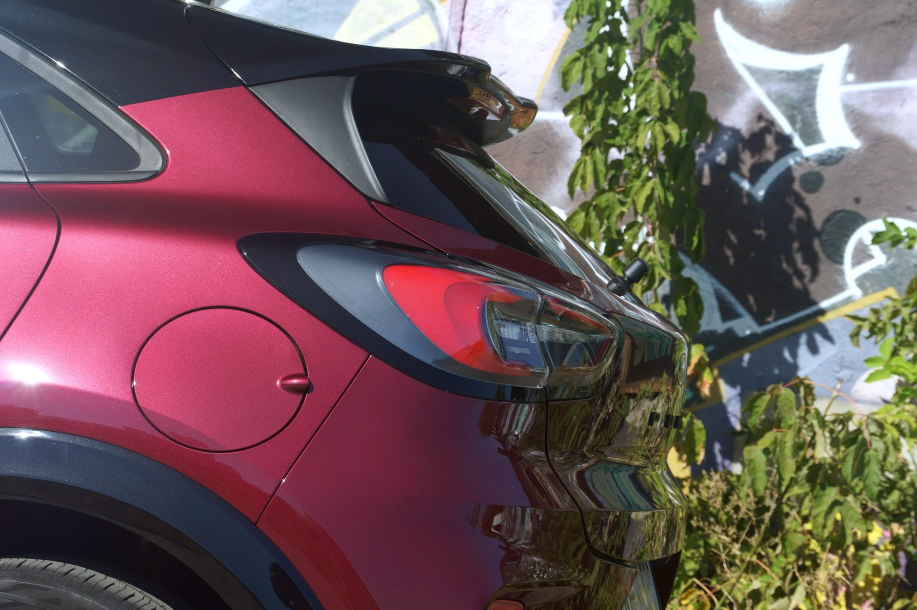 Ford Puma Vivid Ruby Edition