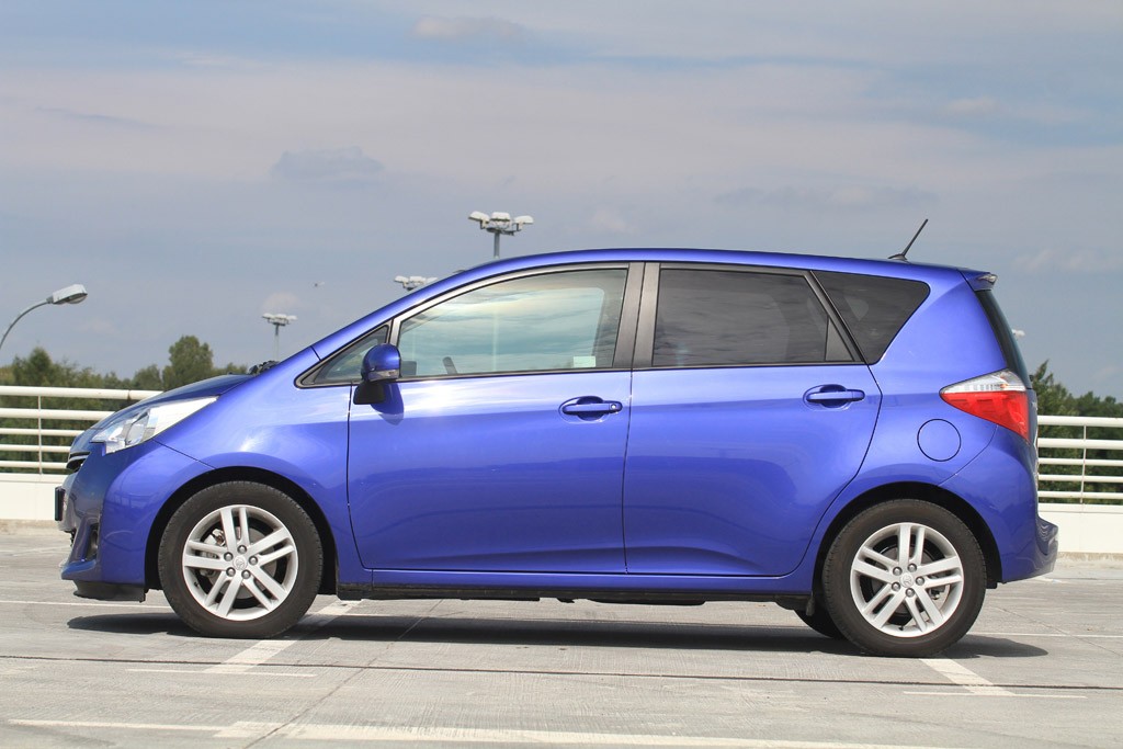 Toyota Verso S kontra Hyundai ix20 i Citroen C3 Picasso: czy to vany idealne na miasto?