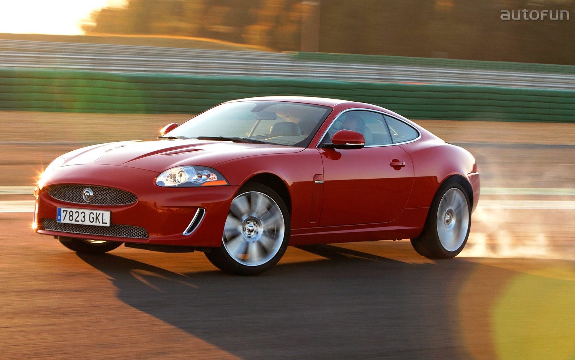 Jaguar XKR