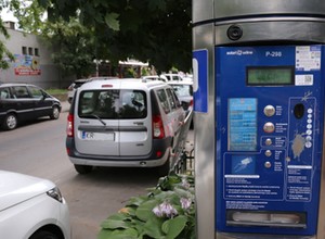 Parkomaty pojadą z Warszawy do Krakowa. Miasto zaoszczędzi na tym miliony