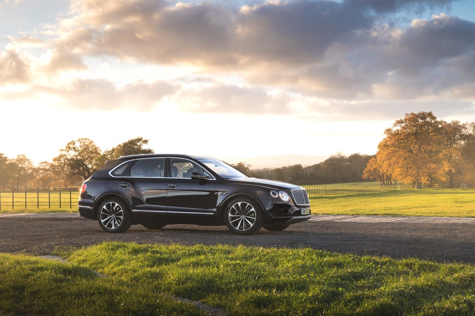 Bentley Bentayga Mulliner stanowi podstawę wersji przygotowanej z producentem broni. Pod maską 6 litrowe W12 o mocy ponad 600 KM