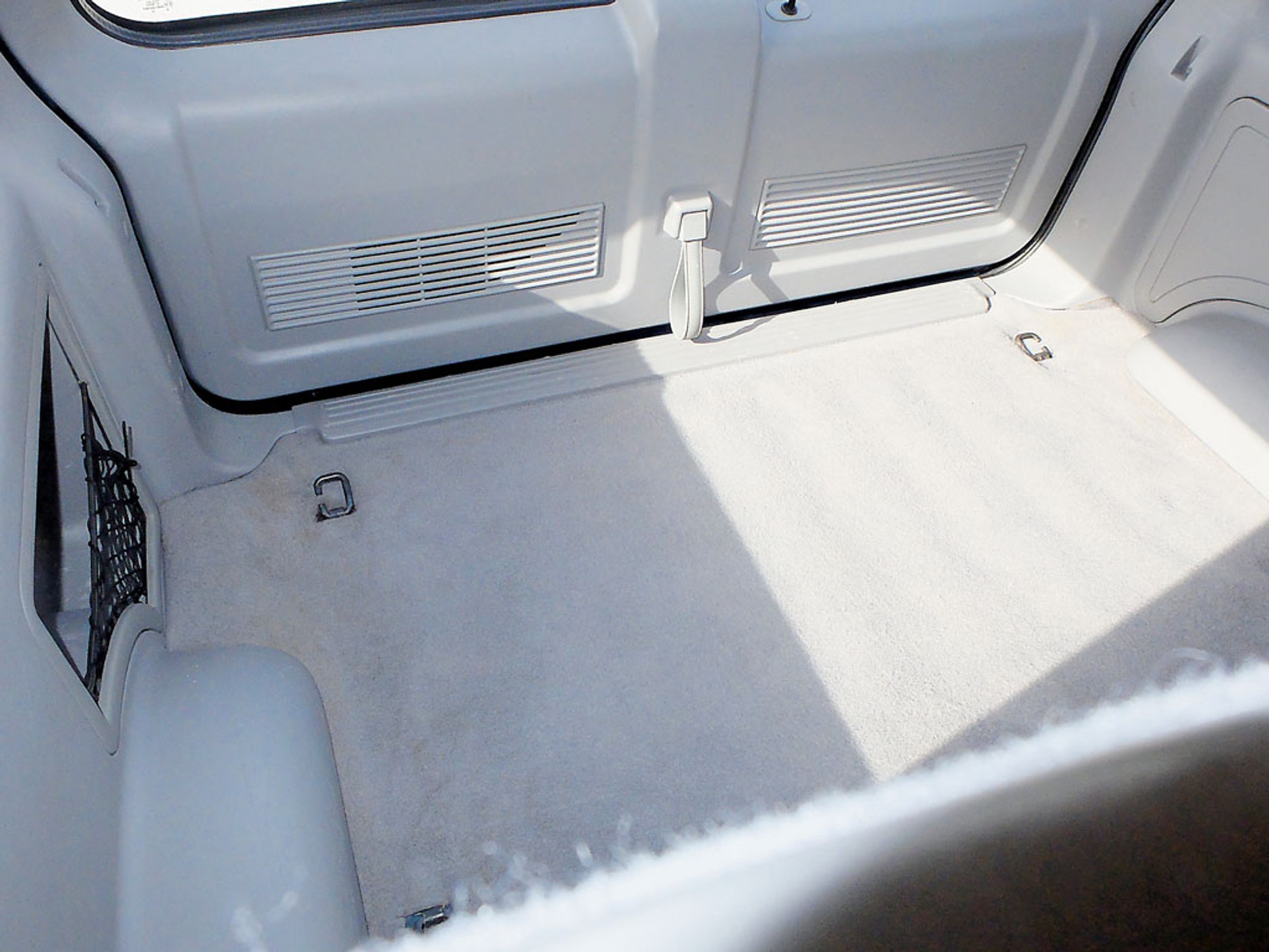 Auto z ogłoszenia - Ford Exploler za 8 000 zł