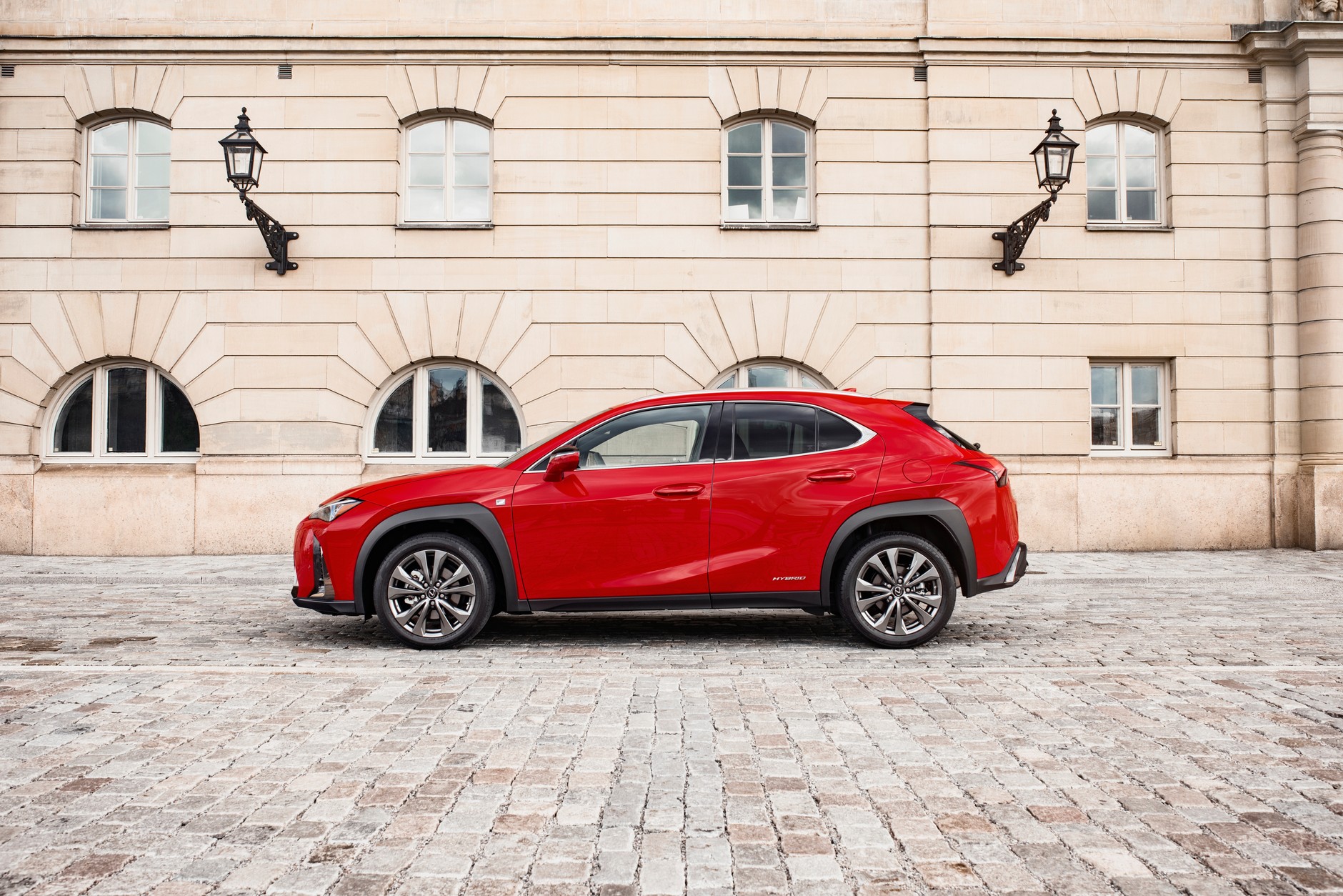 Lexus UX 250h