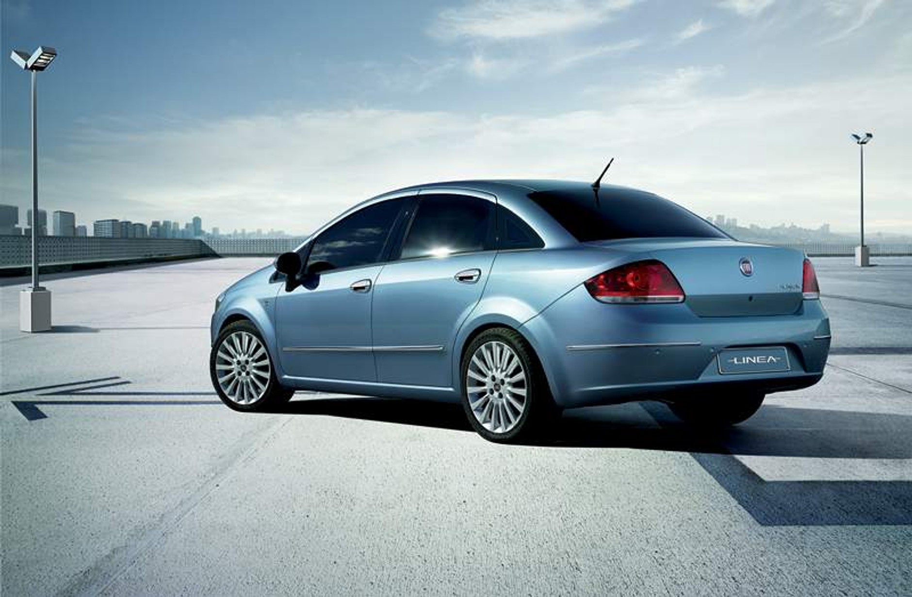 Fiat Linea: debiut rynkowy  nowego światowego modelu