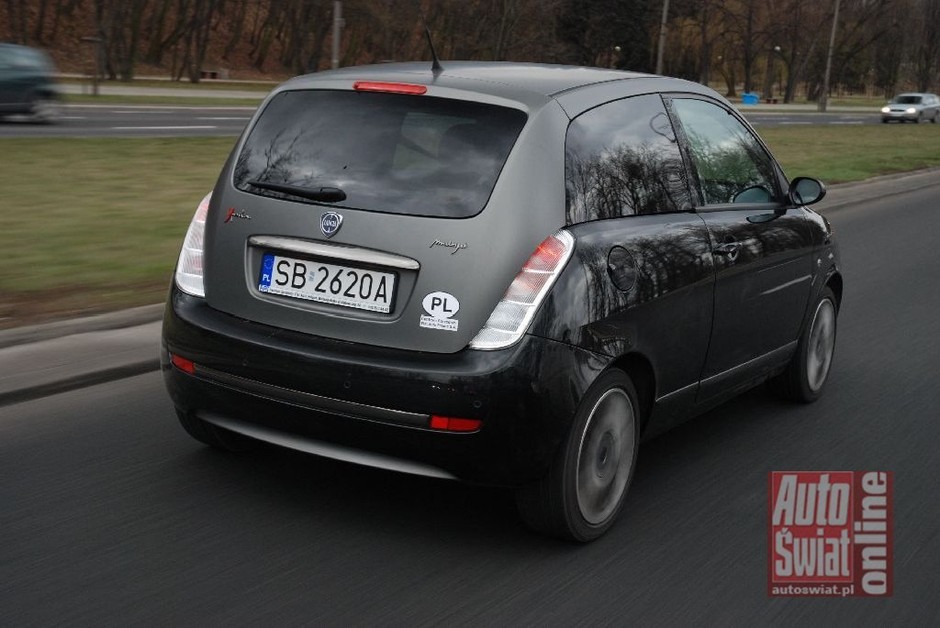 Lancia Ypsilon