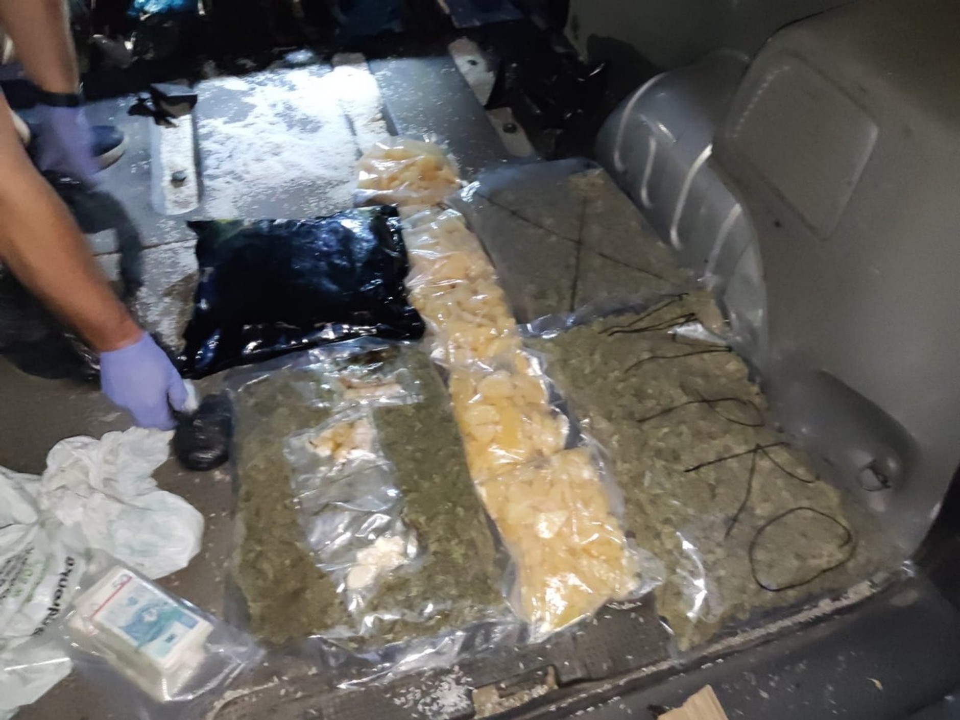 Policjanci z Bydgoszczy zabezpieczyli ponad 150 kg narkotyków u 32-latka