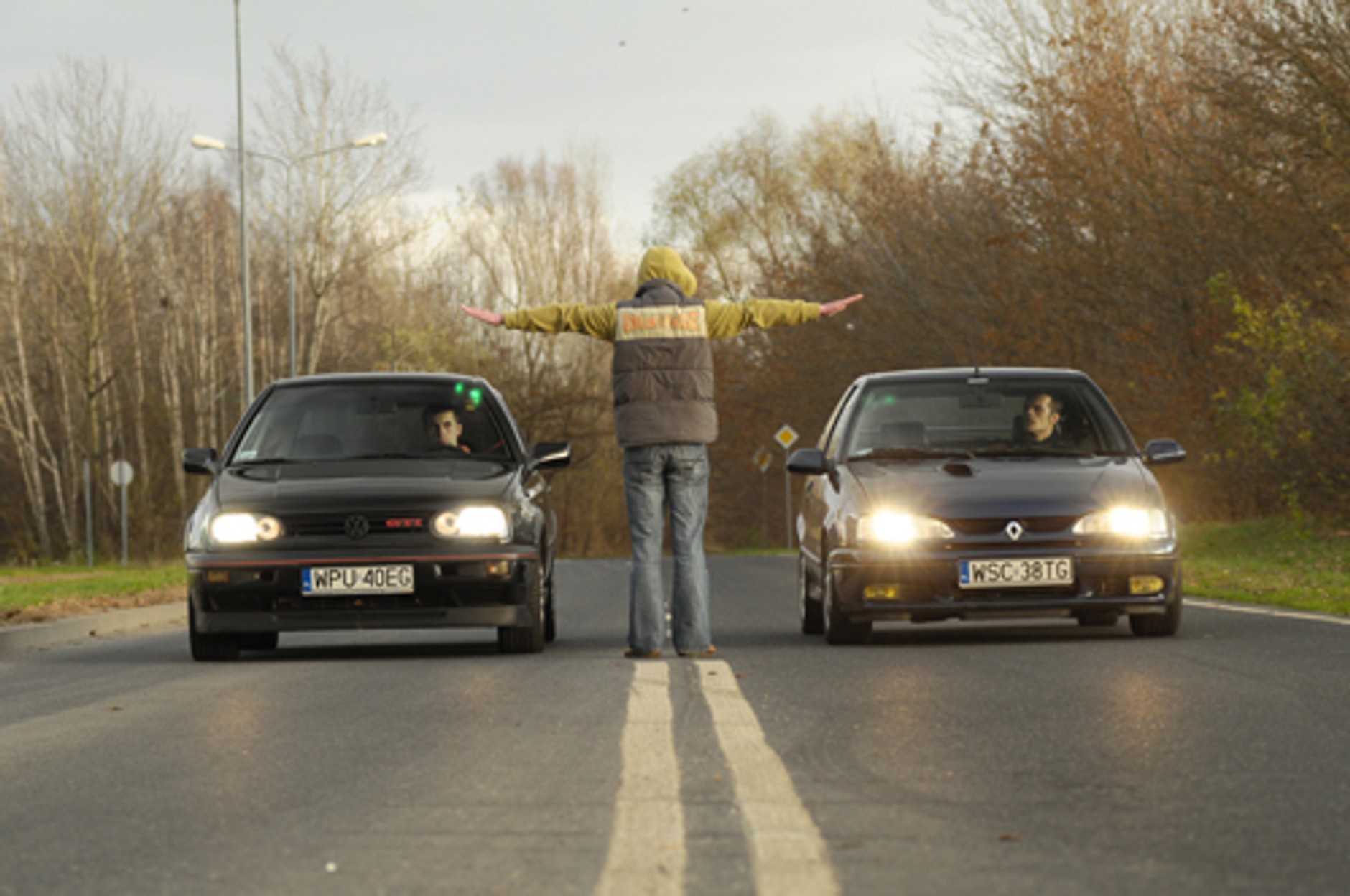 Renault 19 1.8 16V kontra VW Golf III GTI - Sposób na tanie ściganie