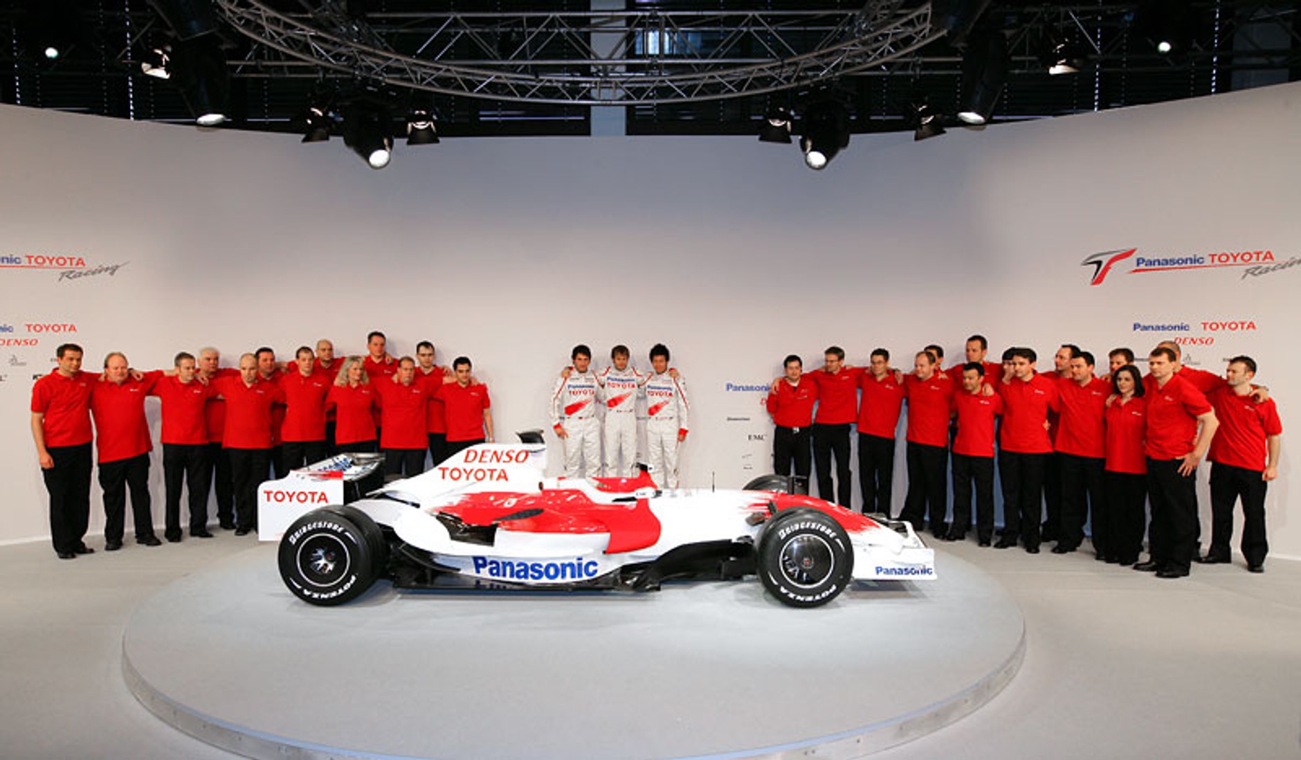 Panasonic Toyota Racing w roku 2008 - kierowcy, historia, fotogaleria