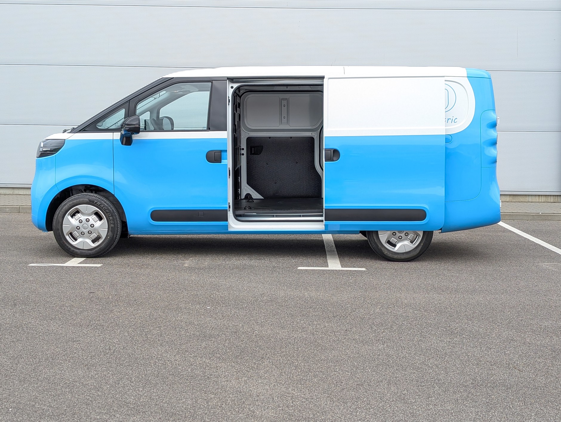 Maxus e-Deliver 5 Furgon L1H1