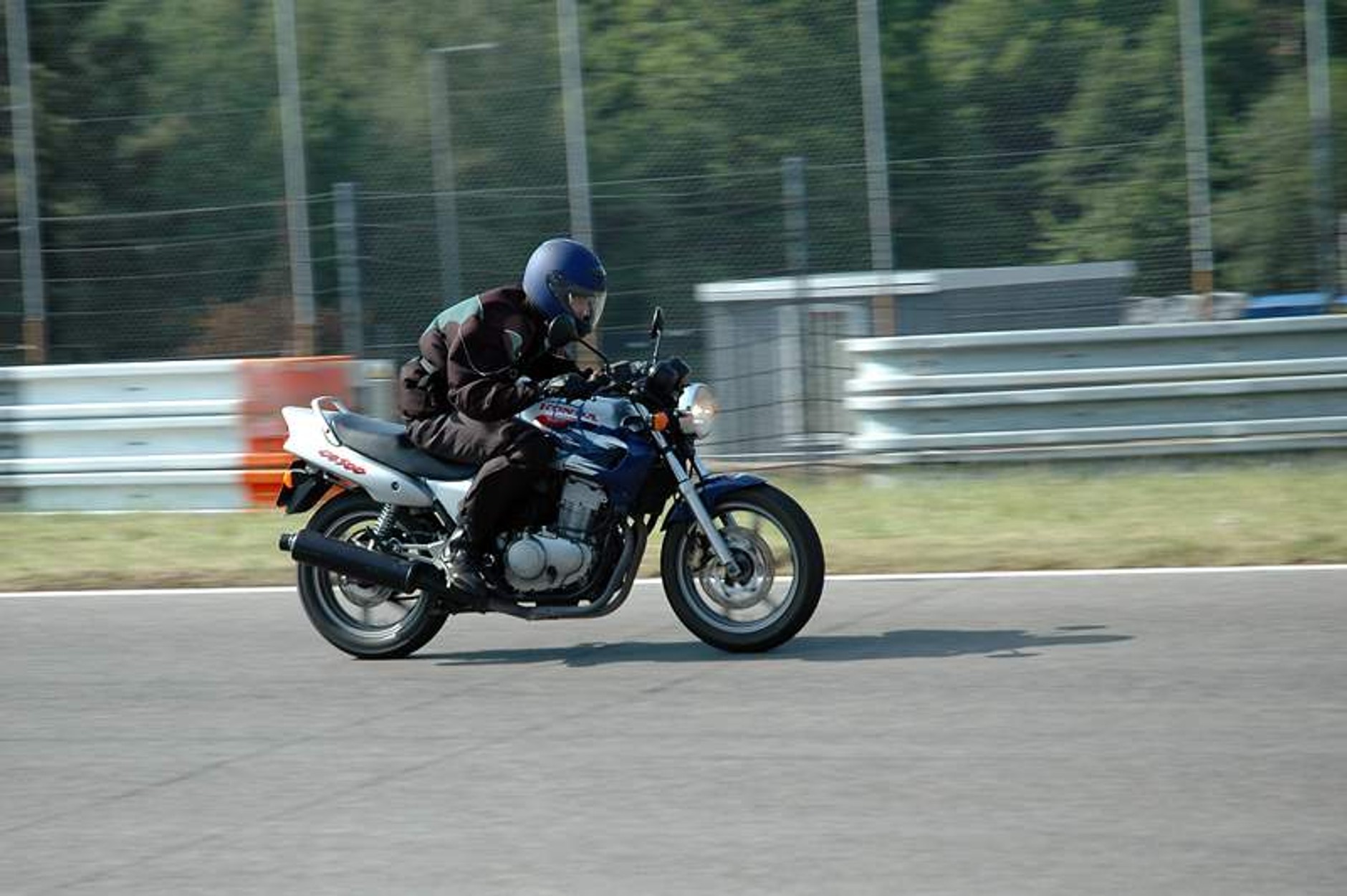 Supermoto Honda Days: nowy CBR600RR na torze