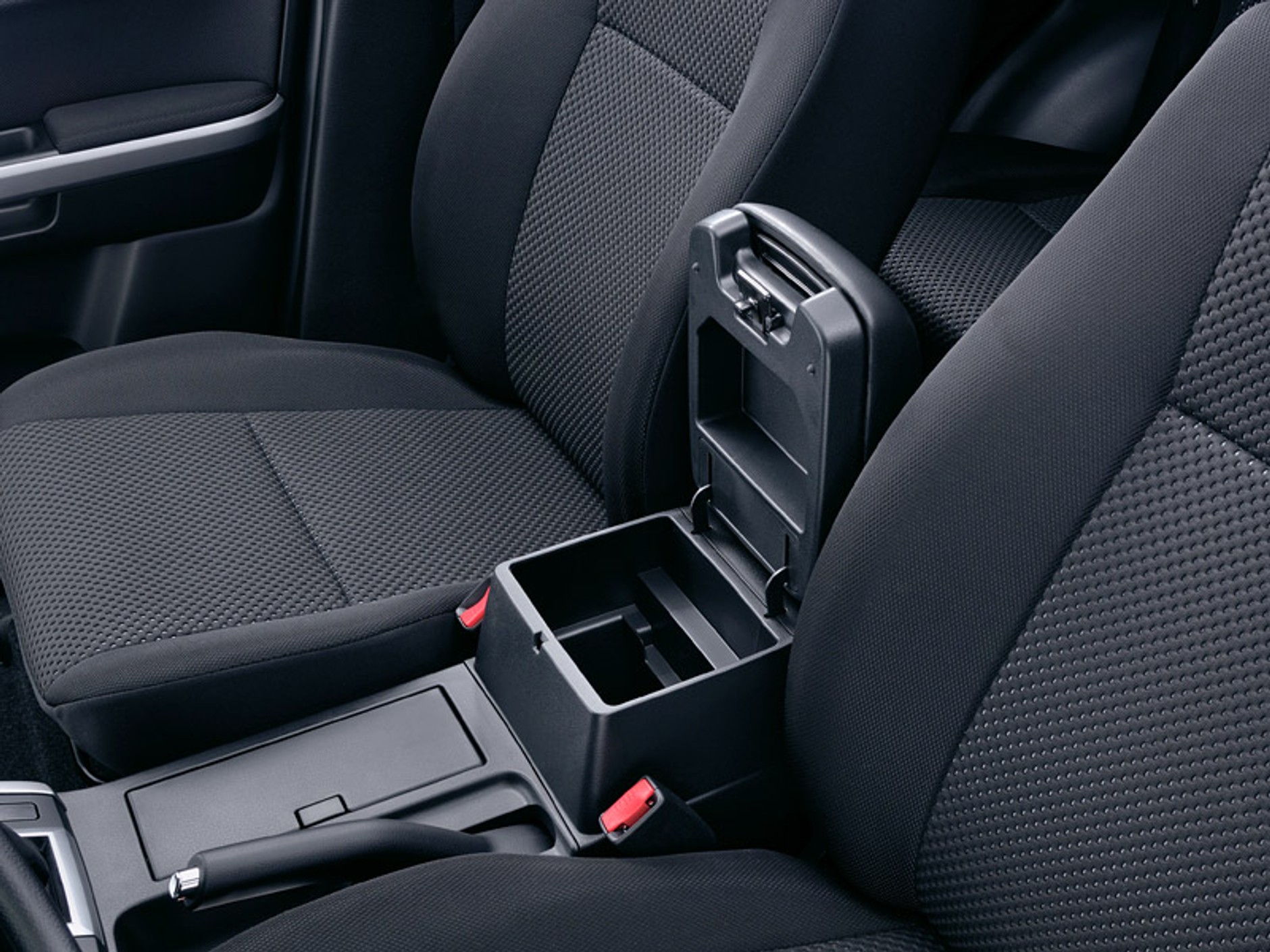 Suzuki: unowocześniona Vitara w salonach (ceny i fotogaleria)