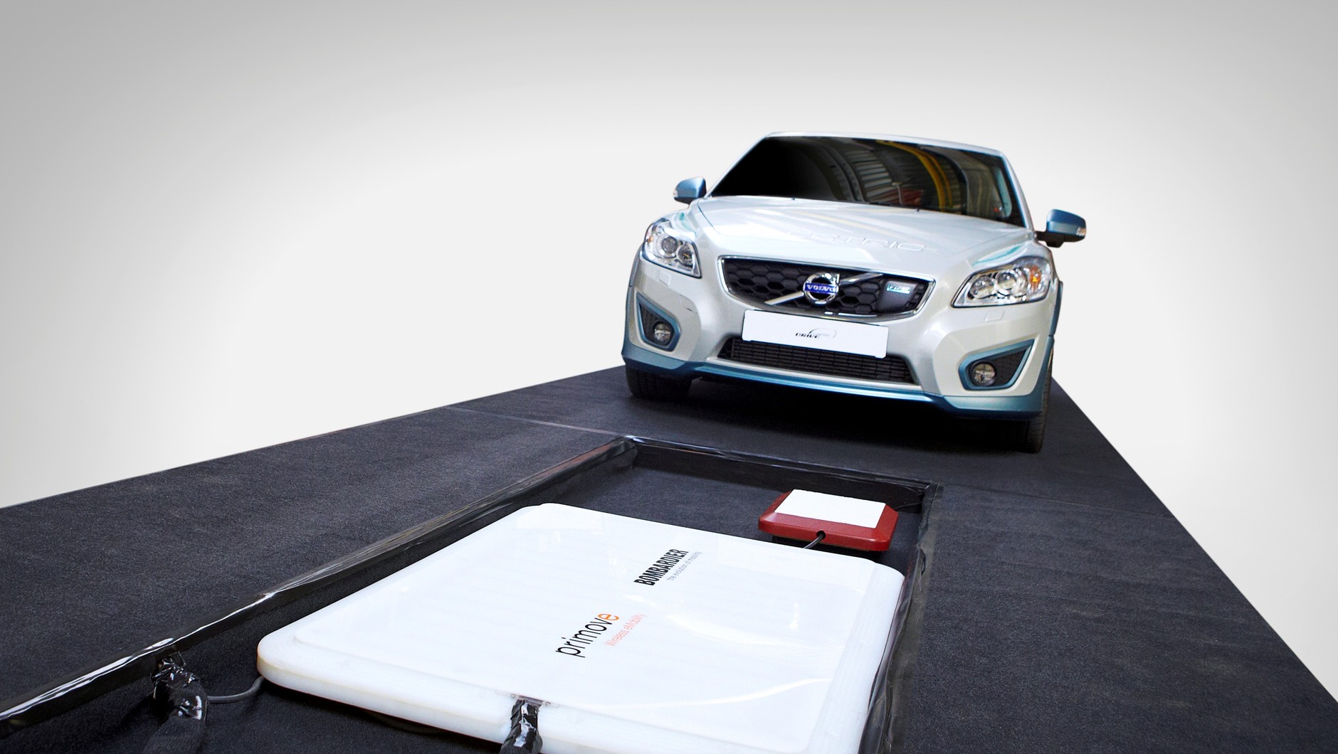 Volvo_C30_Electric z ładowaniem indukcyjnym