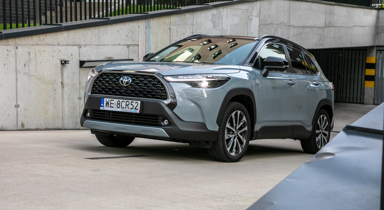 Dwa SUV-y Toyoty z promocyjnymi cenami. Sprawdzamy i Corollę Cross, i C-HR