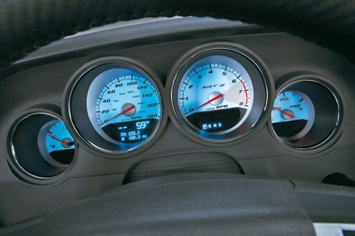 Dodge Challenger SRT-8 - Kultowa maszyna parowa