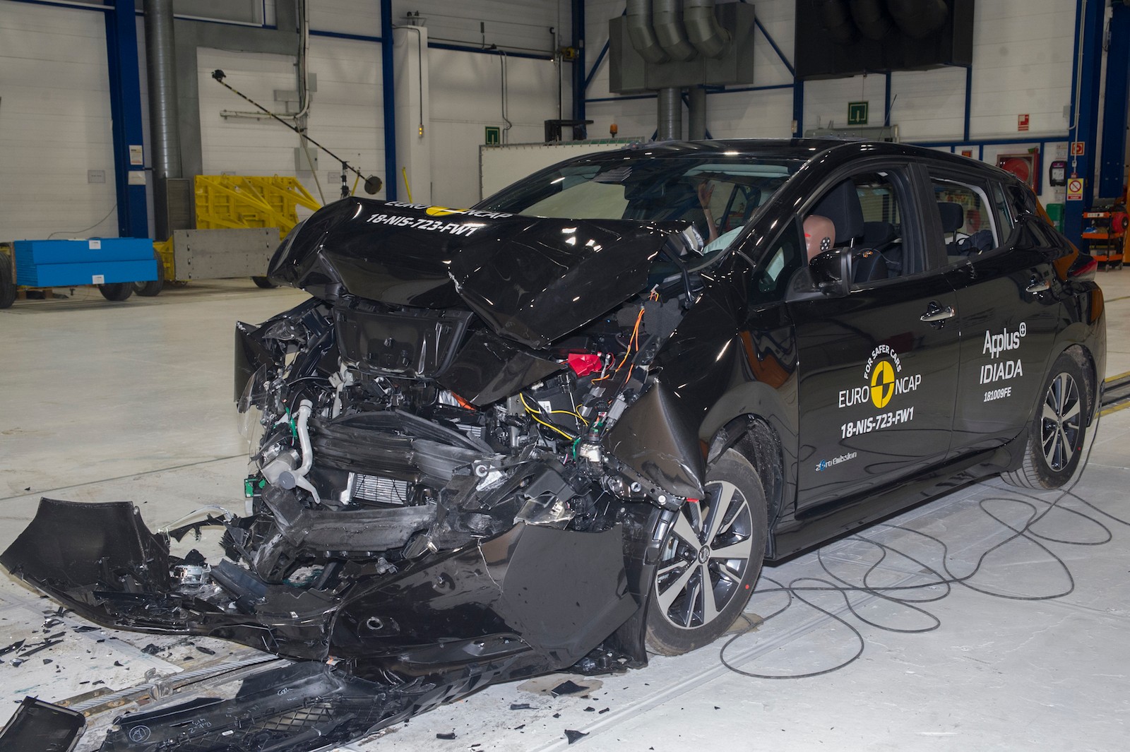 Nissan Leaf - crash-test