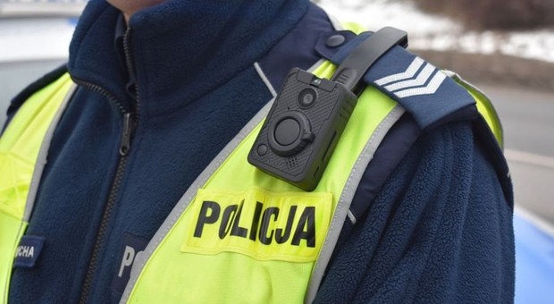 Interwencja monitorowana! Policjanci z kamerami na mundurach