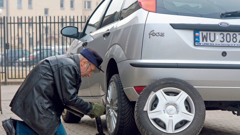 Sam zmień koła na zimowe