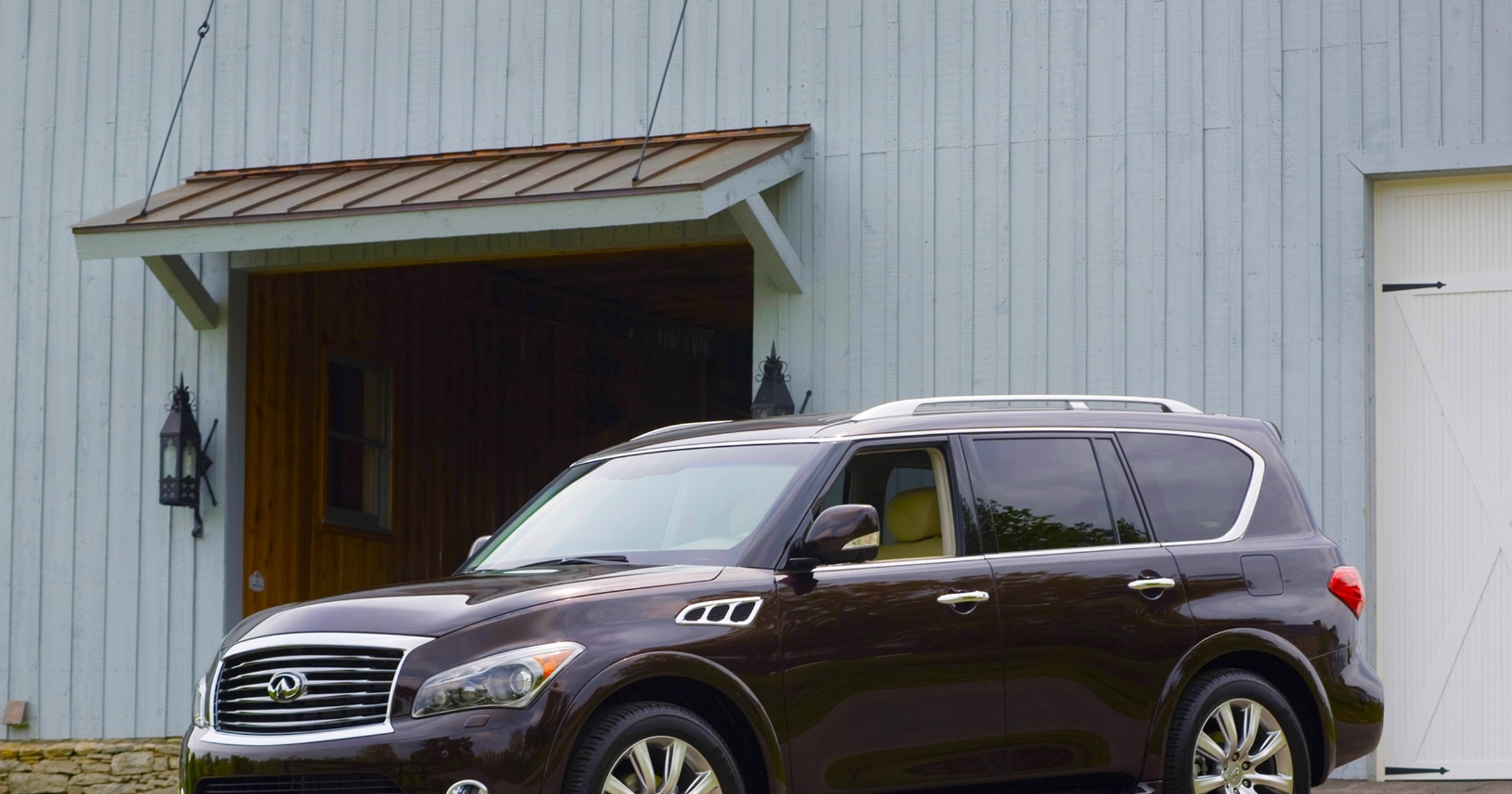 Infiniti QX56
