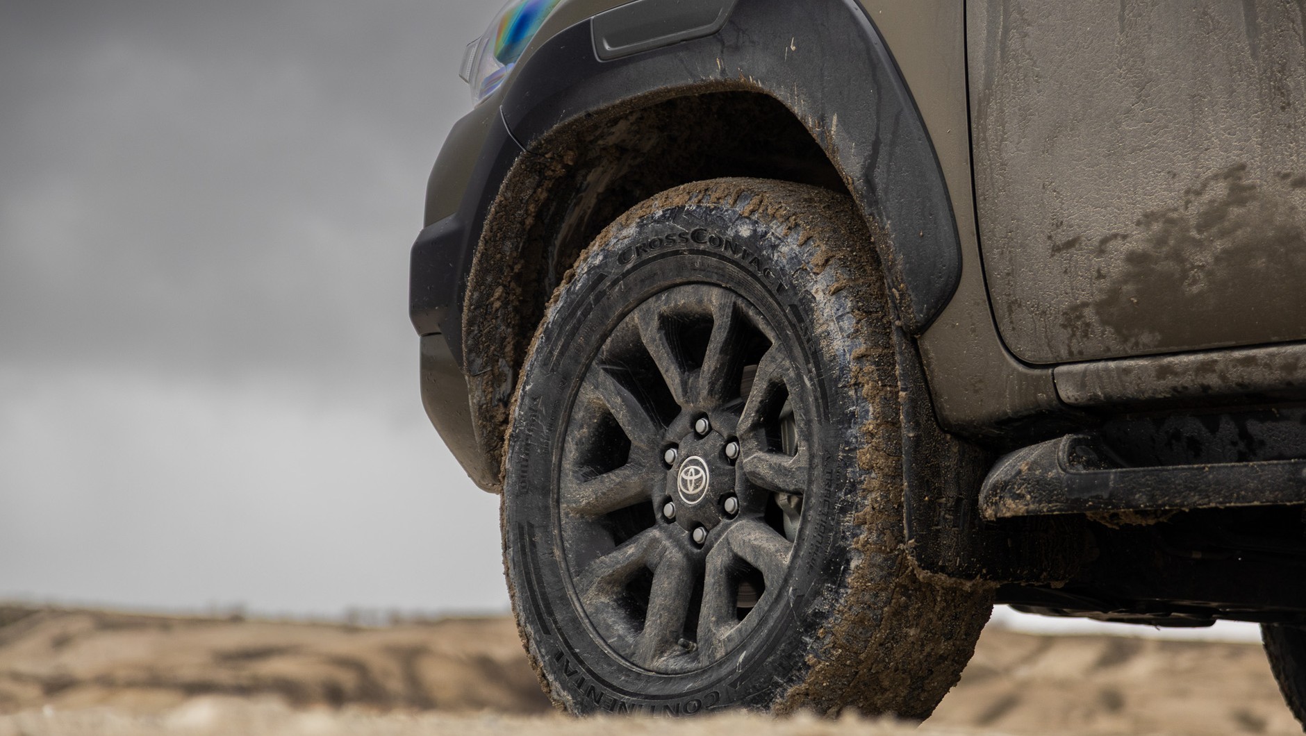 Toyota Hilux MHEV