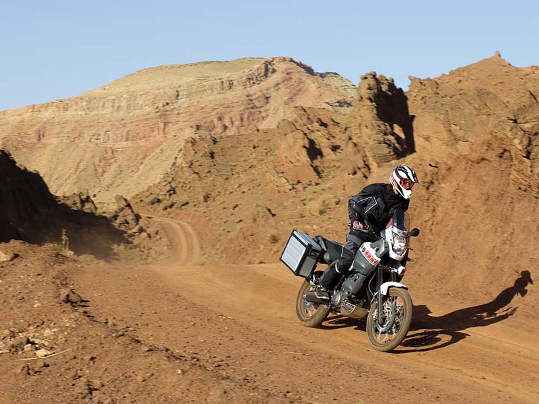 Yamaha XT 660Z Tenere: motocykl do ciężkiego terenu (prezentacja)