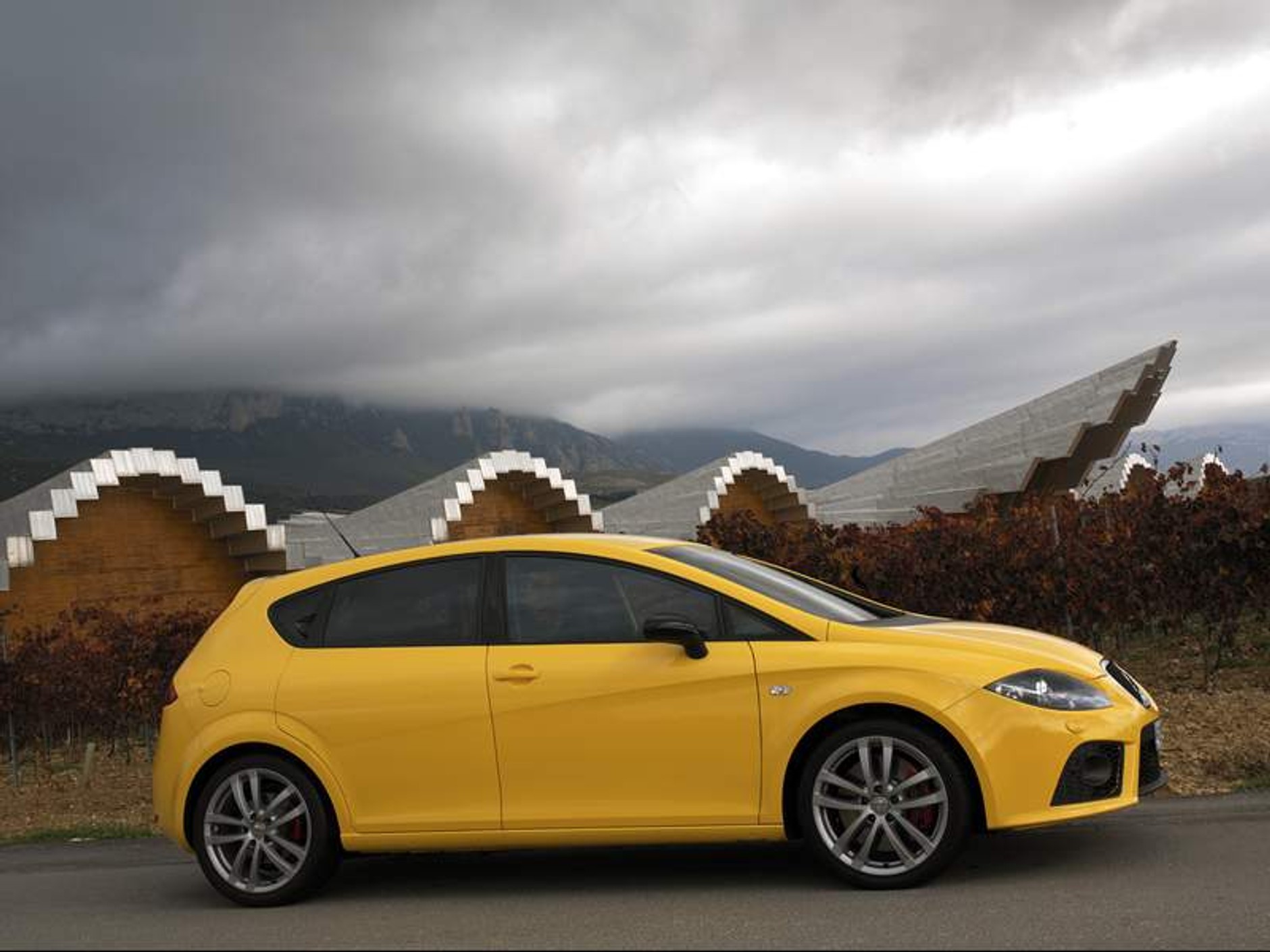 Seat Leon Cupra – szczegółowe dane najmocniejszego Seata