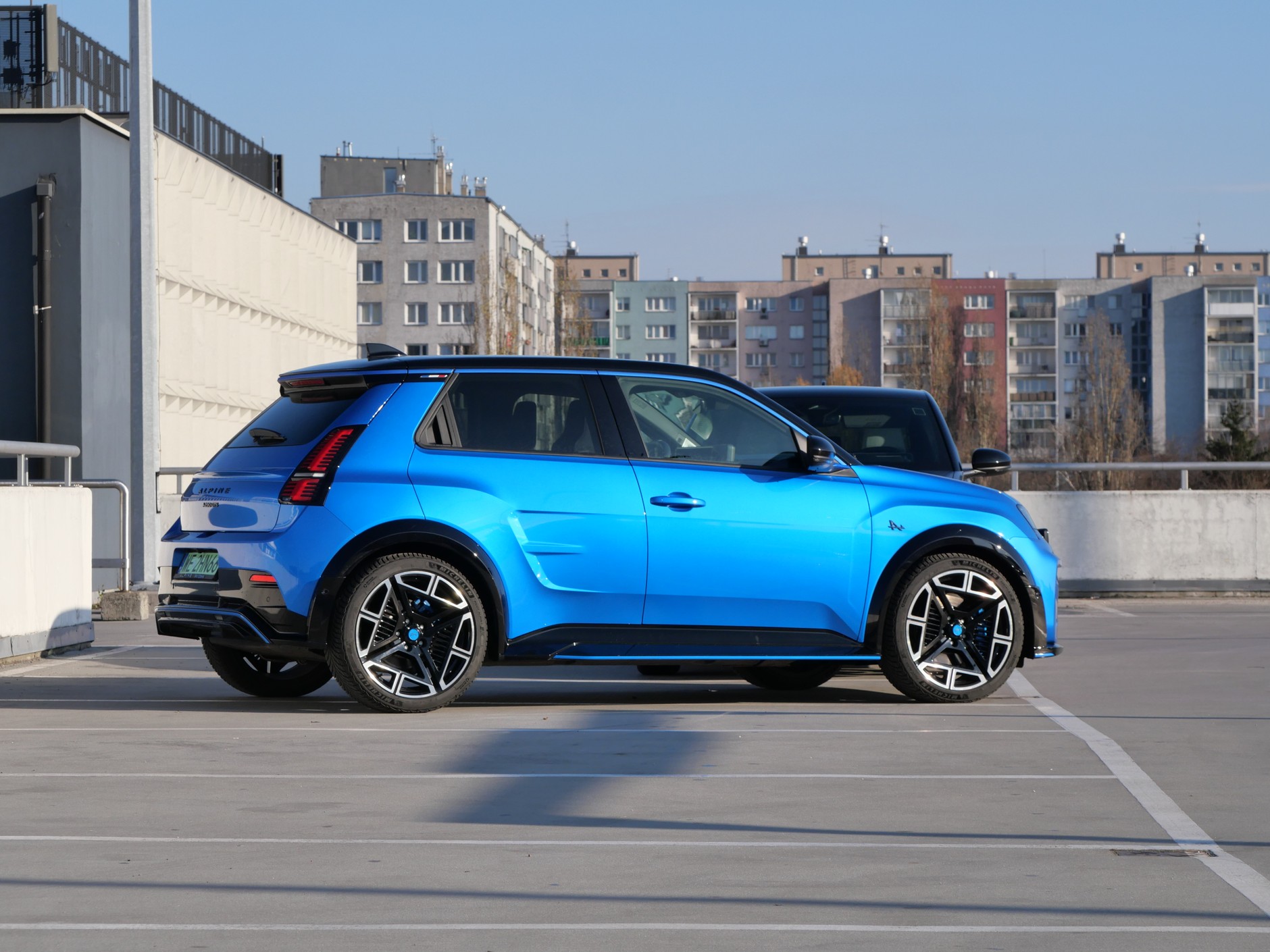 Renault 5 vs Alpine A290