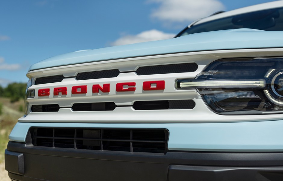 2023 Bronco Sport Heritage Edition Robin's Egg Blue 03
