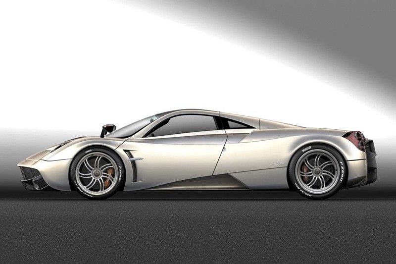 Pagani Huayra się objawiła