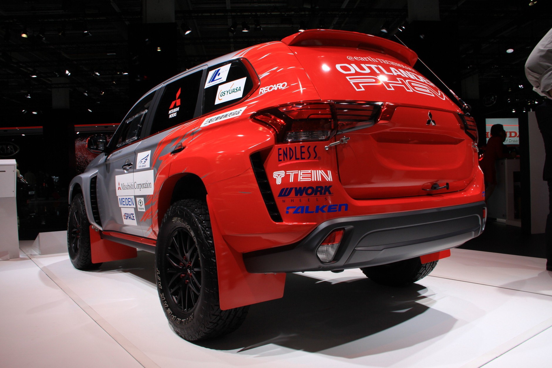 Mitsubishi Outlander PHEV w wersji rajdowej