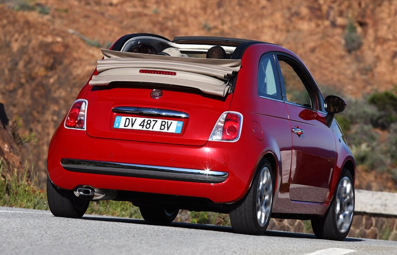 Fiat 500C: nowe informacje i zdjęcia włoskiego kabrioletu (fotogaleria)