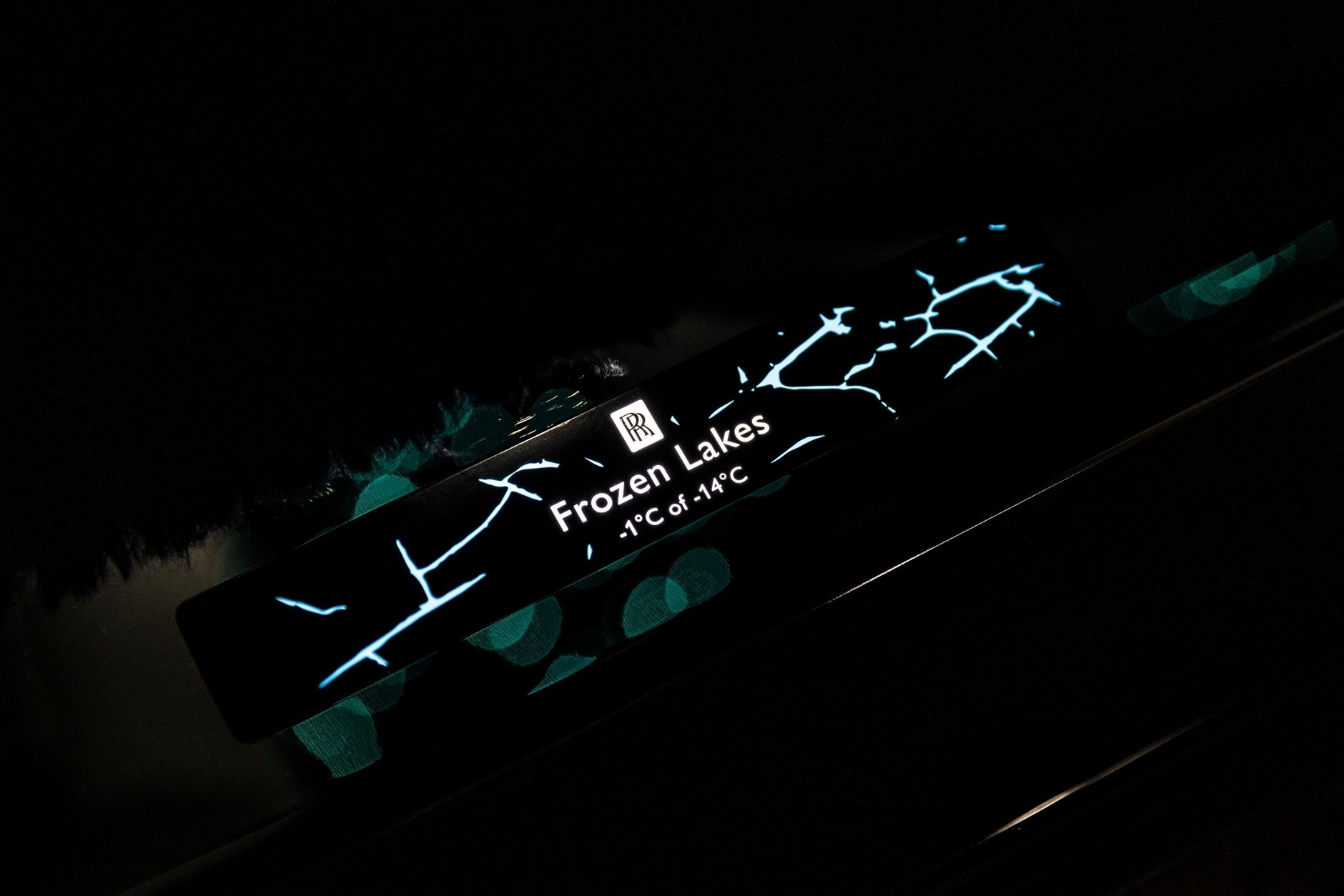 Rolls-Royce Cullinan Frozen Lakes