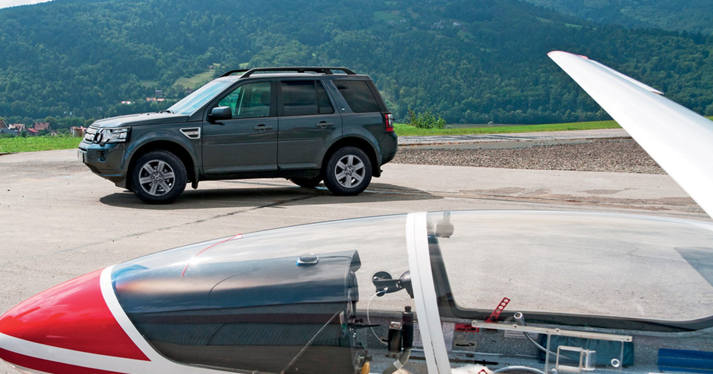 Sporty dla offroadowców: jak wybrać się na szybowce i paralotnie