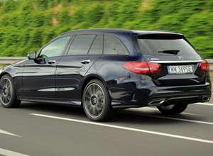 Mercedes C 300e T – kombi musi mieć bagażnik!