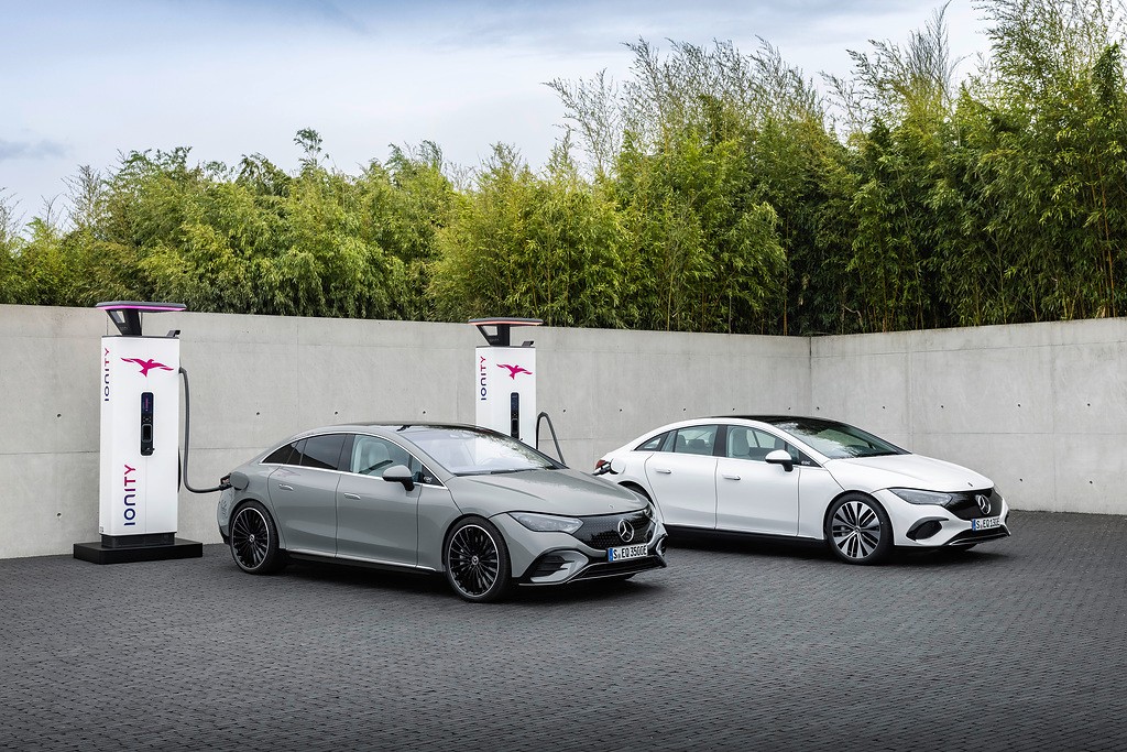 Mercedes EQE (2022)