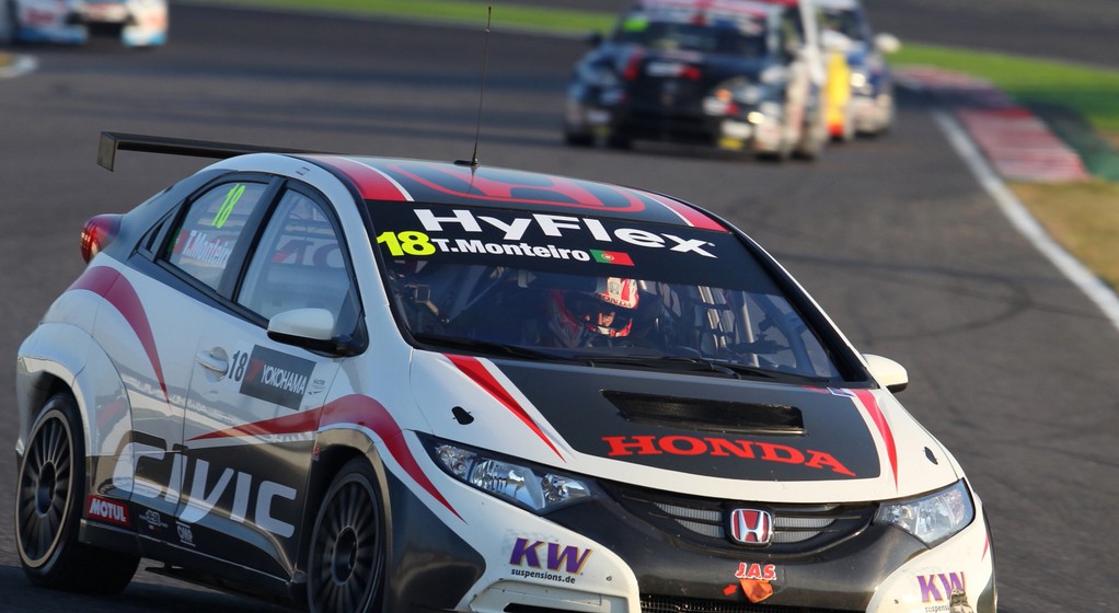 Udany debiut Hondy w WTCC