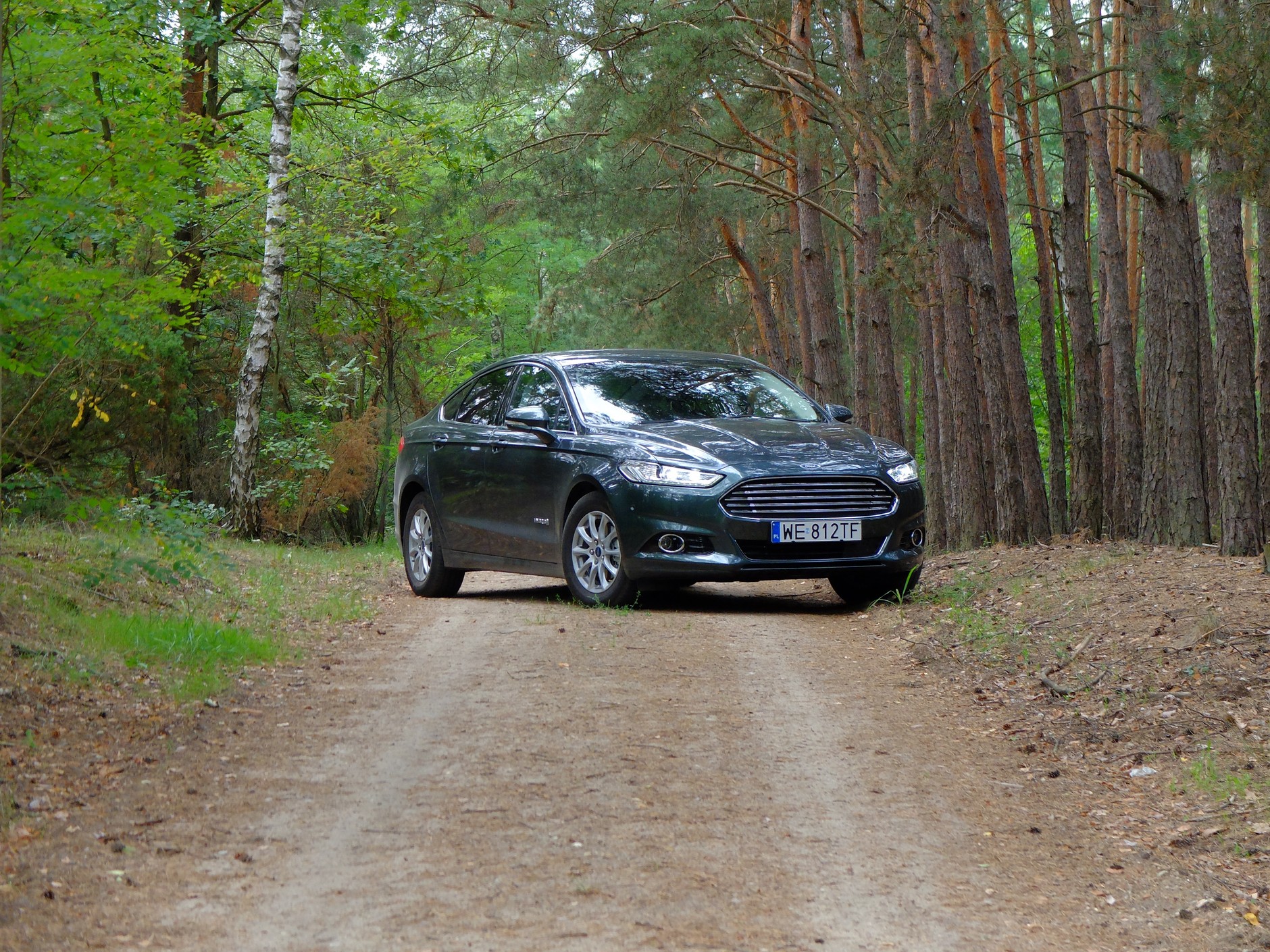 Ford Mondeo Hybrid
