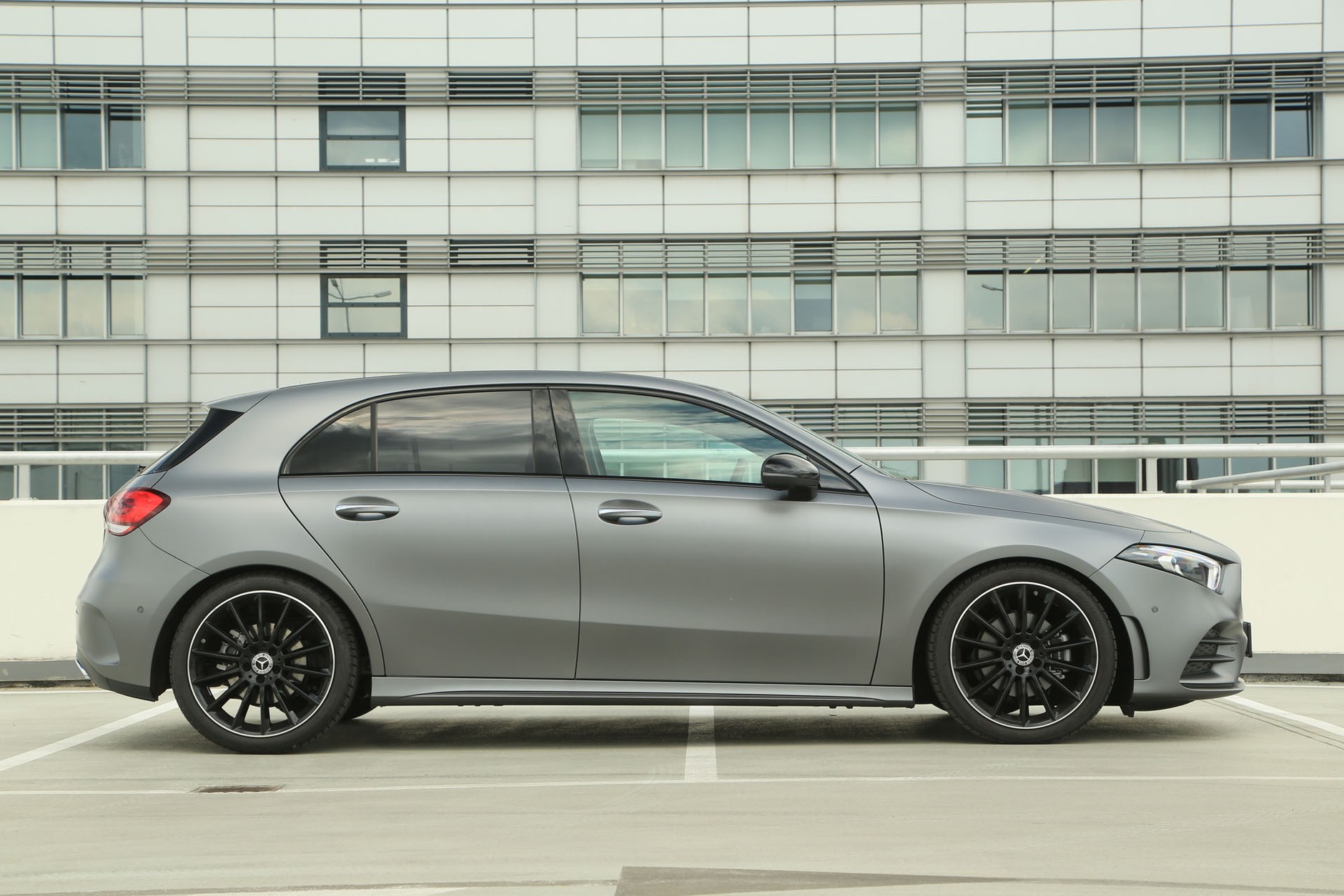 Nowy Mercedes A200 - kompakt naszpikowany nowoczesnością